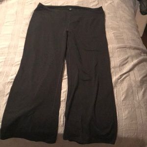 3X stretch yoga pants